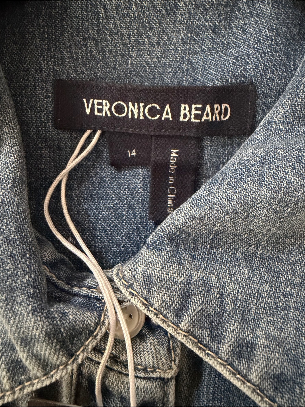 Veronica Beard
Fuller denim midi shirt dress
NWT
Size 14 regular - Picture 9 of 10